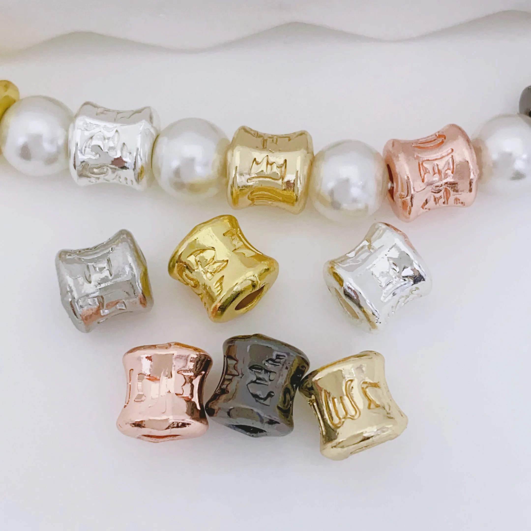 10pcs Large Hole Six-Character Mantra Separated Beads DIY Pearl Bracelet Necklace Accessories Jewelry Making Materials Wholesale
10pcs Large Hole Six-Character Mantra Separated Beads DIY Pearl Bracelet Necklace Accessories Jewelry Making Materials Wholesale