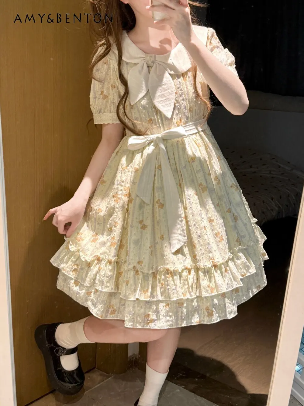 2026 Summer New Japanese Style Sweet Cute Bear Print Doll Collar Loose Daily Short Sleeve Lolita Dress for Girls Party
2026 Summer New Japanese Style Sweet Cute Bear Print Doll Collar Loose Daily Short Sleeve Lolita Dress for Girls Party