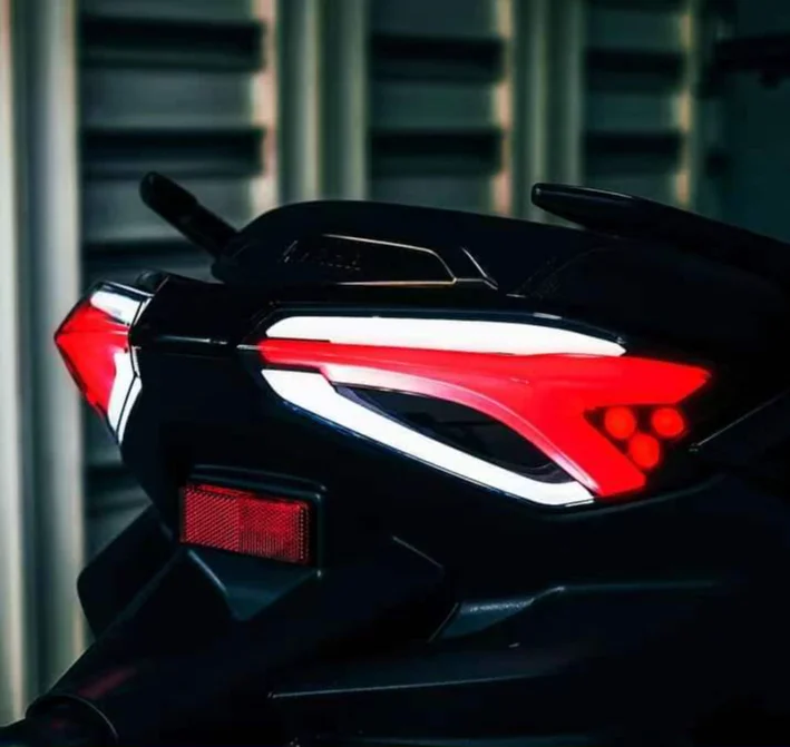 XMAXS 300 2023 LED TAIL LIGHT JPAS MOTORCYCLE PARTS REAR BRAKE STOPLAMP LED TAIL LIGHT FOR YAMAHAS XMAX 300 MOTOR PARTS 
XMAXS 300 2023 LED TAIL LIGHT JPAS MOTORCYCLE PARTS REAR BRAKE STOPLAMP LED TAIL LIGHT FOR YAMAHAS XMAX 300 MOTOR PARTS