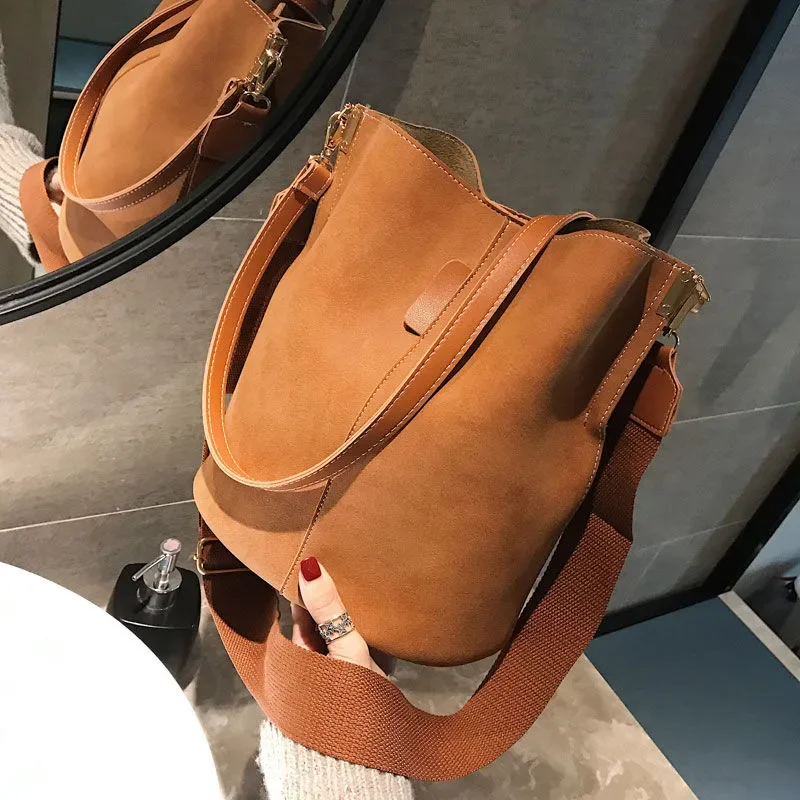 Frosted Leather Bucket Bag For Women Vintage Bucket Bag Ladies Handbag Casual Satchel Bag Adjustable Straps Retro Minimalist 
Frosted Leather Bucket Bag For Women Vintage Bucket Bag Ladies Handbag Casual Satchel Bag Adjustable Straps Retro Minimalist