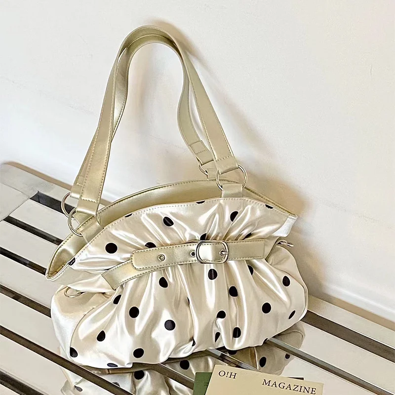 Champagne-colored Polka Dot Tote Bag Belt Buckle Decoration Large Capacity Handbag Stylish Satin Pleated Women's Shoulder Bag
Champagne-colored Polka Dot Tote Bag Belt Buckle Decoration Large Capacity Handbag Stylish Satin Pleated Women's Shoulder Bag