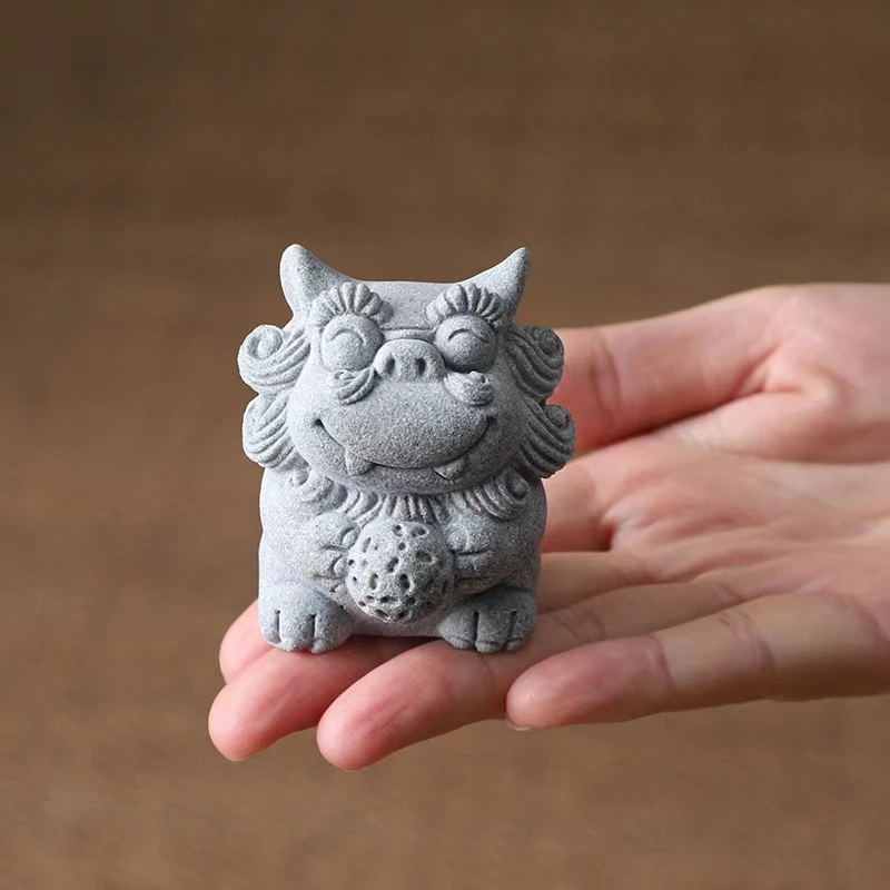 1pair Stone lion decoration mold Chinese diy cement plaster small micro-landscape decoration desktop decoration
1pair Stone lion decoration mold Chinese diy cement plaster small micro-landscape decoration desktop decoration