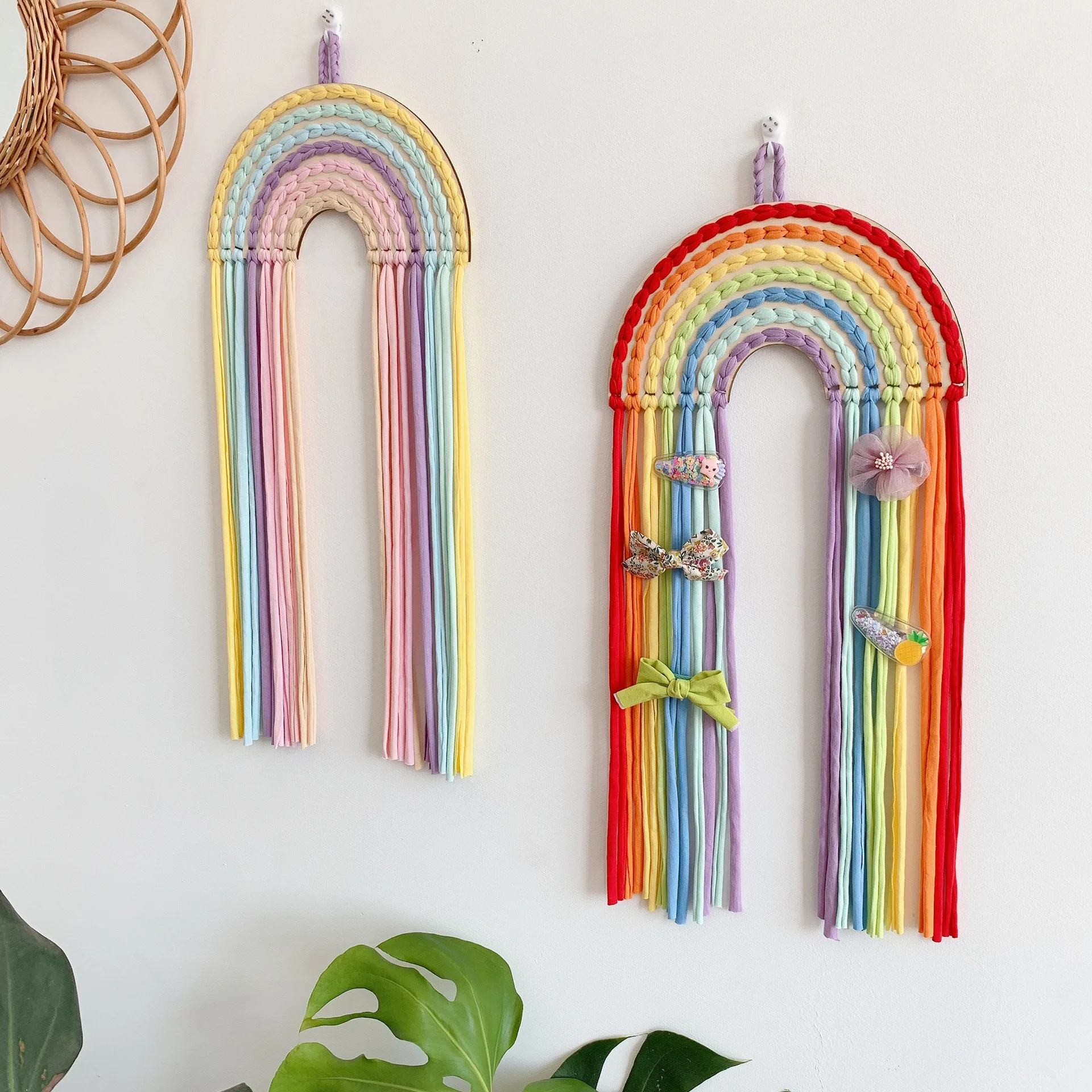 Ins Hanging Rainbow Hair Clip Organizer Wall Hanger Decor Hair Claw Clip Organizer For Girl Headband Holder Home Storage Supply
Ins Hanging Rainbow Hair Clip Organizer Wall Hanger Decor Hair Claw Clip Organizer For Girl Headband Holder Home Storage Supply