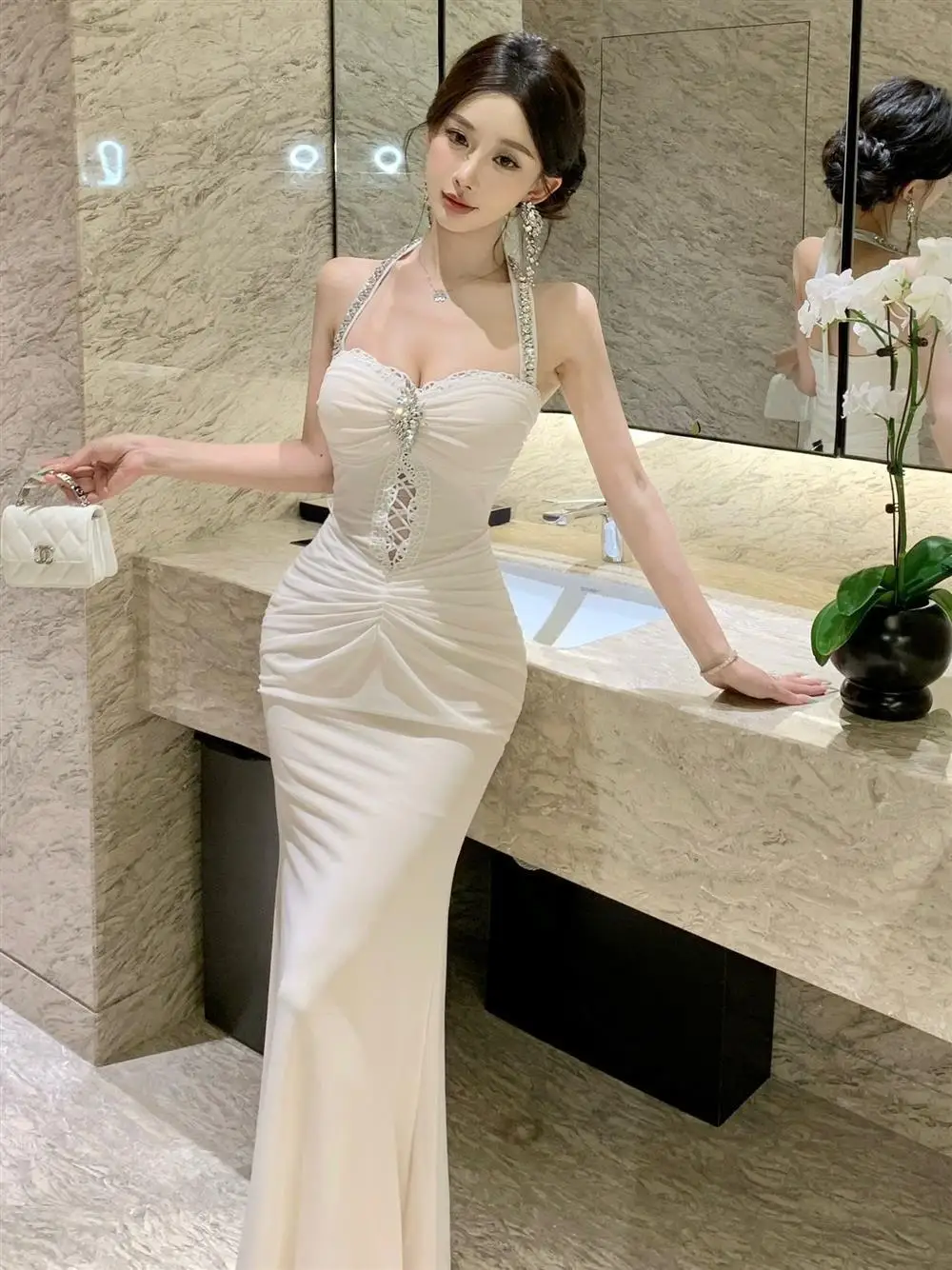 Комбинезон с кружевной отделкой, сексуальное платье с открытыми плечами и бриллиантами, украшенное высокой талией и хвостом для свадьбы, Cany Dinner Par
Комбинезон с кружевной отделкой, сексуальное платье с открытыми плечами и бриллиантами, украшенное высокой талией и хвостом для свадьбы, Cany Dinner Par