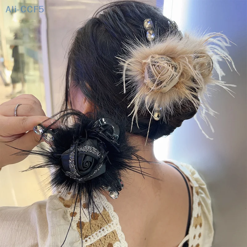 Exquisite Rose Flower Feather Tassel Hair Clip Hair Claws Women Creative Versatile Shark Clip Hair Accessory
Exquisite Rose Flower Feather Tassel Hair Clip Hair Claws Women Creative Versatile Shark Clip Hair Accessory