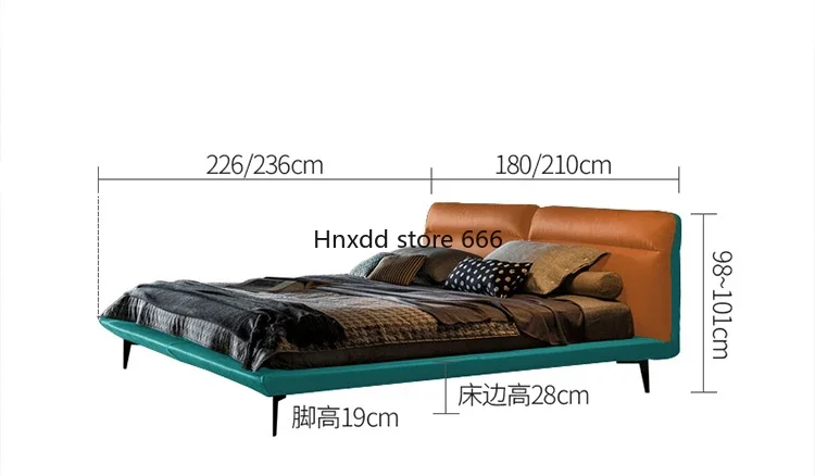 Modern light luxury master bedroom simple and fashionable leather double bed
Modern light luxury master bedroom simple and fashionable leather double bed