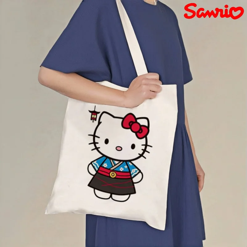 1 шт. Милая холщовая сумка-тоут с принтом традиционного кимоно Hello Kitty, вместительная экологичная сумка
1 шт. Милая холщовая сумка-тоут с принтом традиционного кимоно Hello Kitty, вместительная экологичная сумка
