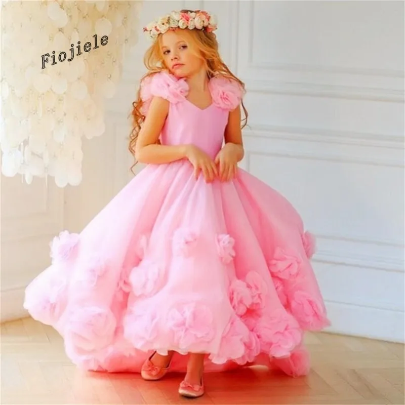 New Pink Flower Girl Dresses 3D Flowers High Low V Neck Ruffled Tulle Backless For Wedding Pageant Gowns Kids Birthday Dress
New Pink Flower Girl Dresses 3D Flowers High Low V Neck Ruffled Tulle Backless For Wedding Pageant Gowns Kids Birthday Dress