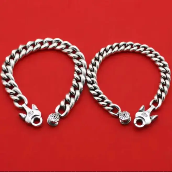 Japan and South Korea 925 sterling silver Om mani padme hum bracelet men's wide face cherry blossom retro Thai silver bracelet f
Japan and South Korea 925 sterling silver Om mani padme hum bracelet men's wide face cherry blossom retro Thai silver bracelet f