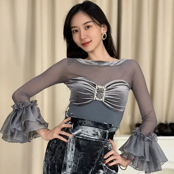 2026 New Ballroom Dance Tops For Women Floating Yarn Sleeved Bosyduit Waltz Chacha Rumba Modern Dance Practice Clothes XH4306
2026 New Ballroom Dance Tops For Women Floating Yarn Sleeved Bosyduit Waltz Chacha Rumba Modern Dance Practice Clothes XH4306