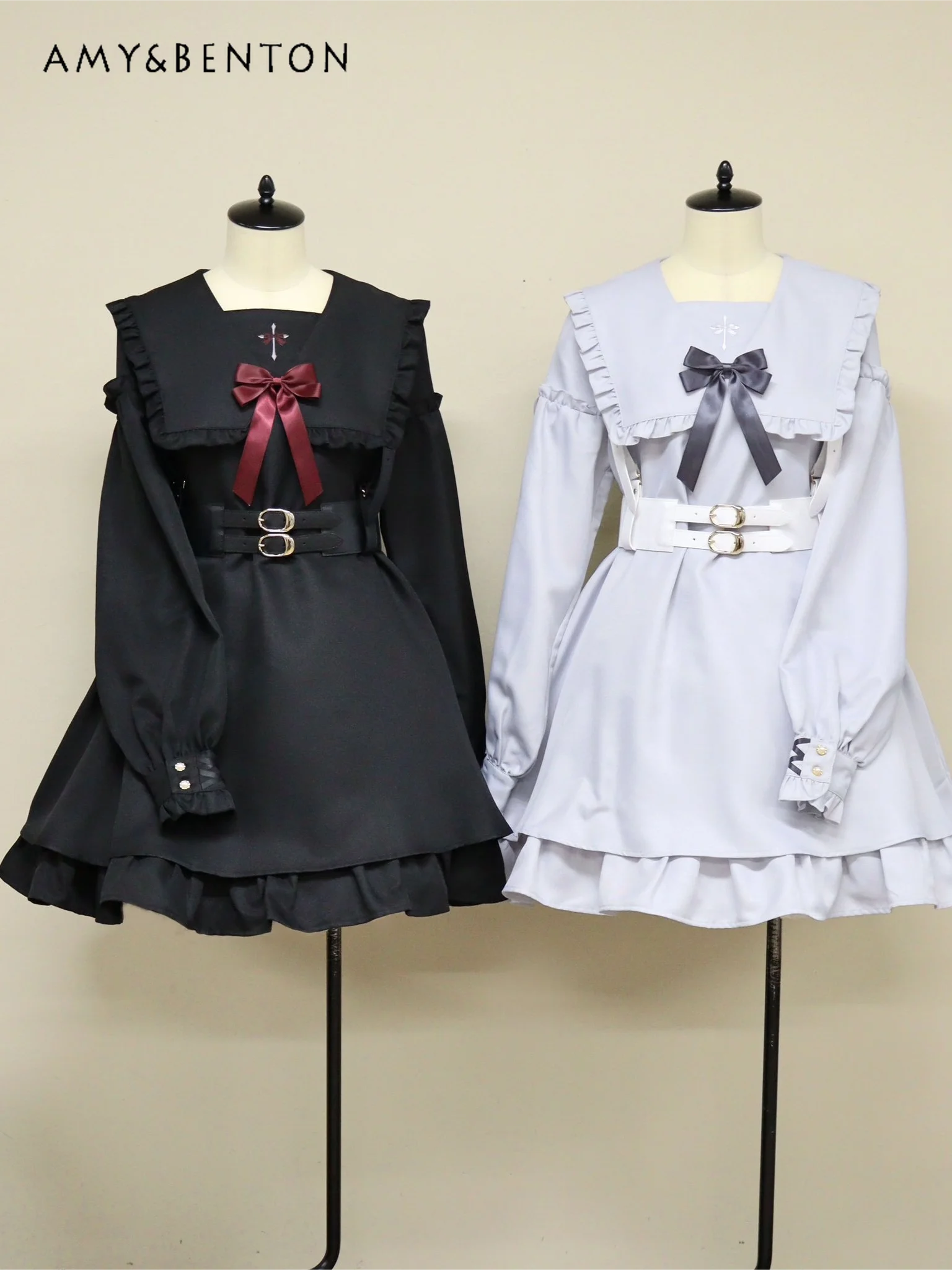 Temperament Sweet Princess Dress Cute Embroidered Navy Collar Bubble Sleeve Slim Mini Dress Lolita Op Long Sleeve A-line Dresses
Temperament Sweet Princess Dress Cute Embroidered Navy Collar Bubble Sleeve Slim Mini Dress Lolita Op Long Sleeve A-line Dresses