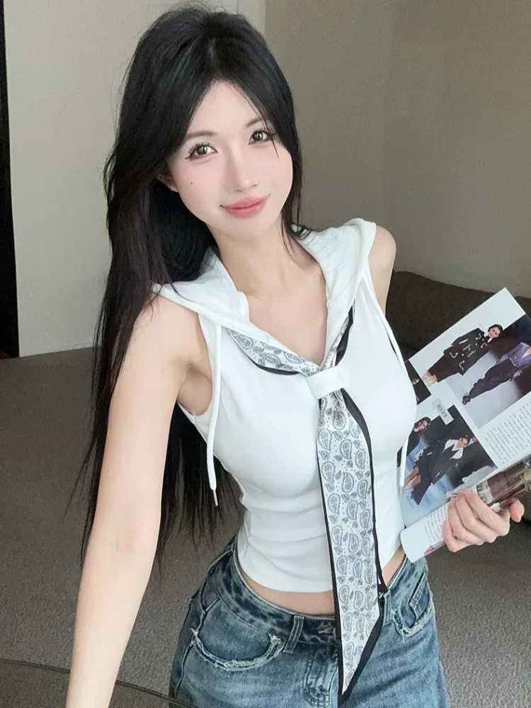 Elegant Silk Scarf Hoodie Slimming Sleeveless Top for Women Summer New Style Spicy Girl Short Vest French Style Fashion
Elegant Silk Scarf Hoodie Slimming Sleeveless Top for Women Summer New Style Spicy Girl Short Vest French Style Fashion