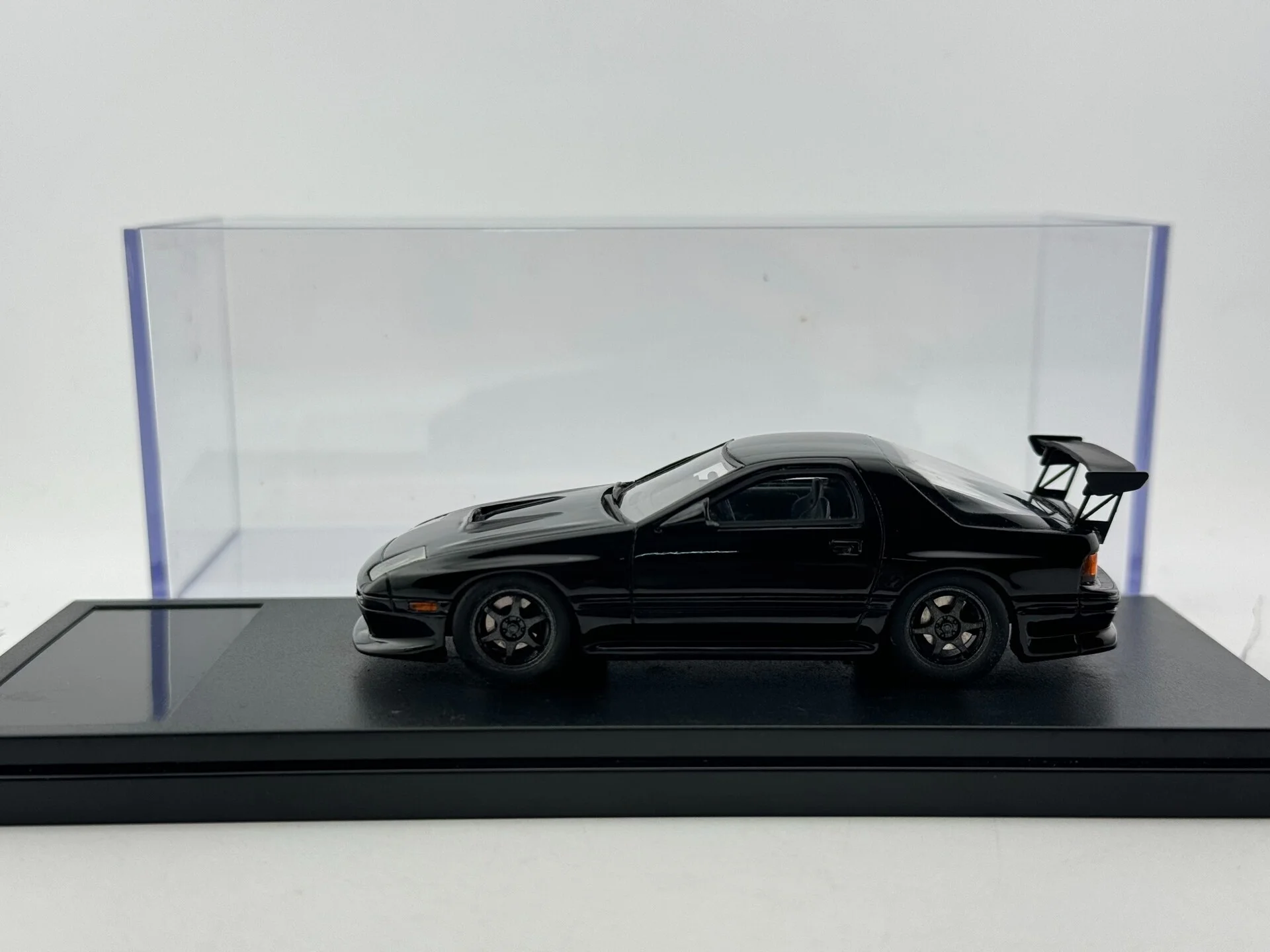 Flaws Hi Story 1/43 Scale RX7 Resin Car Model
Flaws Hi Story 1/43 Scale RX7 Resin Car Model