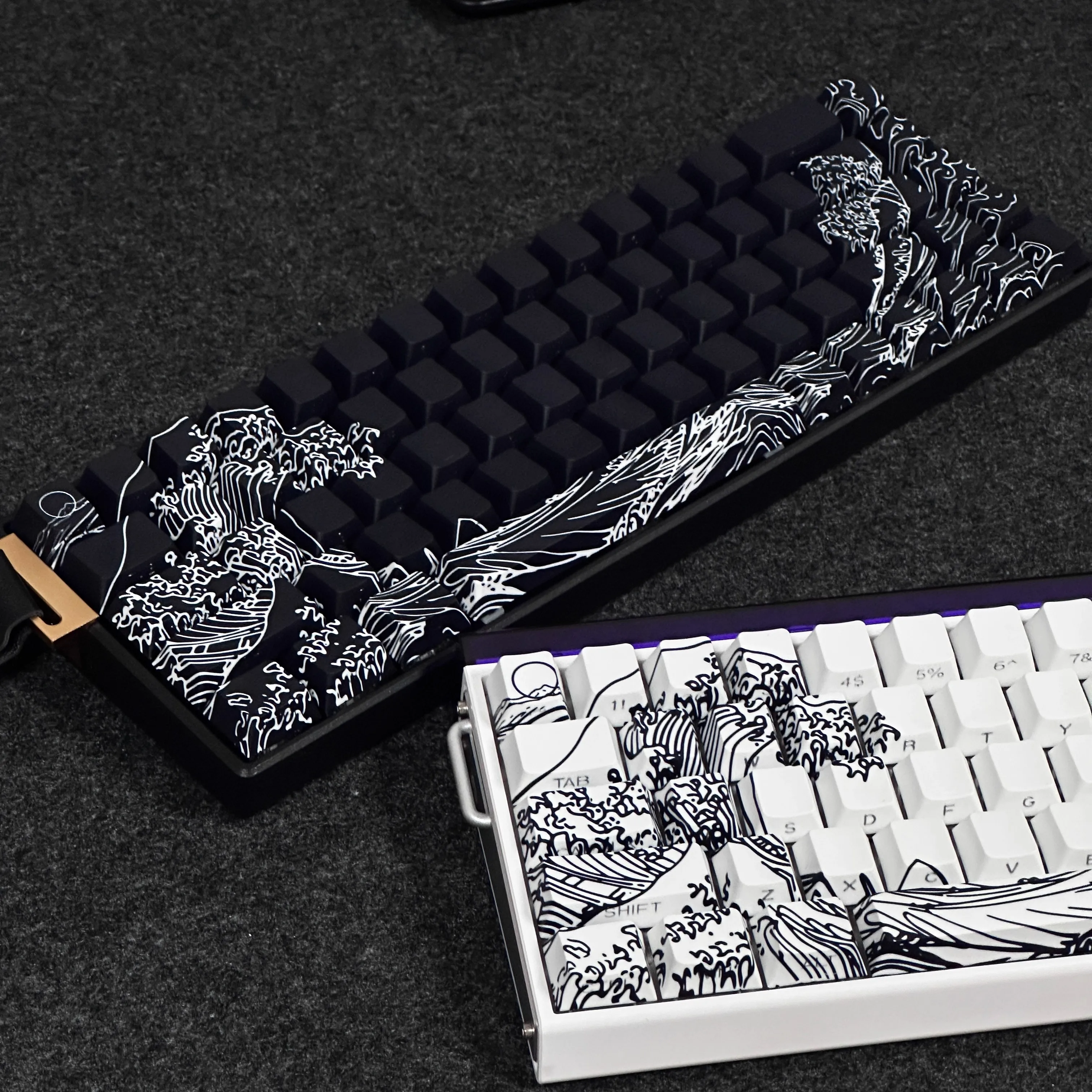 Black/White Sea Wave Theme Keycaps Anime PBT Cherry Profile Custom Side Translucent Key Caps for 60% Mechanical Keyboard Gifts
Black/White Sea Wave Theme Keycaps Anime PBT Cherry Profile Custom Side Translucent Key Caps for 60% Mechanical Keyboard Gifts