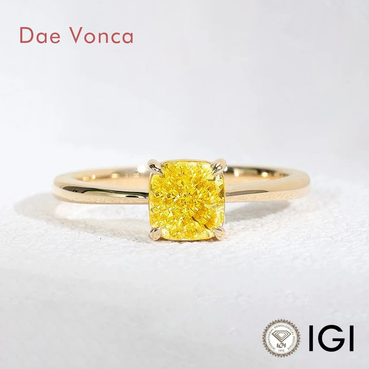 Real Gold Yellow Cushion Cut Diamond Ring Fashion Simple 14K 18K Yellow Gold Four Claw Diamond Ring Engagement Jewelry For Women
Real Gold Yellow Cushion Cut Diamond Ring Fashion Simple 14K 18K Yellow Gold Four Claw Diamond Ring Engagement Jewelry For Women