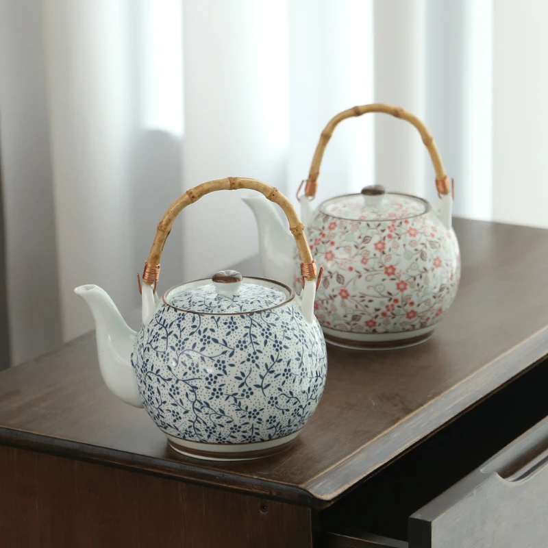 High Temperature Resistant Ceramic Large Teapot 1100 Ml Ceramic Teapot Kettle with Filter Screen Blue and White Porcelain Teapot
High Temperature Resistant Ceramic Large Teapot 1100 Ml Ceramic Teapot Kettle with Filter Screen Blue and White Porcelain Teapot