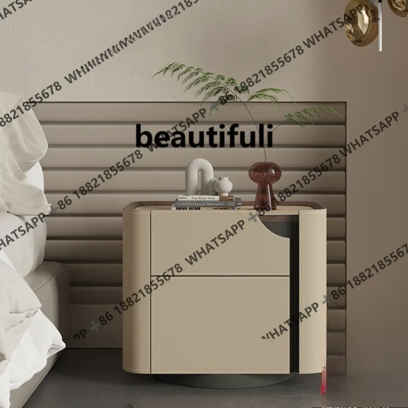 New Italian minimalist saddle leather master bedside table light luxury high sense simple modern side cabinet
New Italian minimalist saddle leather master bedside table light luxury high sense simple modern side cabinet
