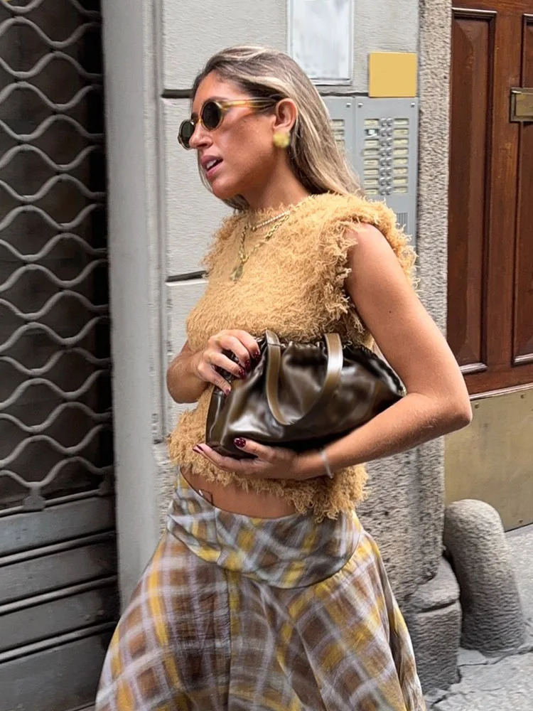 HH Women's New Fashion Vests Ginger Yellow O-Neck Sleeveless Tassel Decoration Pullovers Female Summer Chic Slim Knitted Tops
HH Women's New Fashion Vests Ginger Yellow O-Neck Sleeveless Tassel Decoration Pullovers Female Summer Chic Slim Knitted Tops