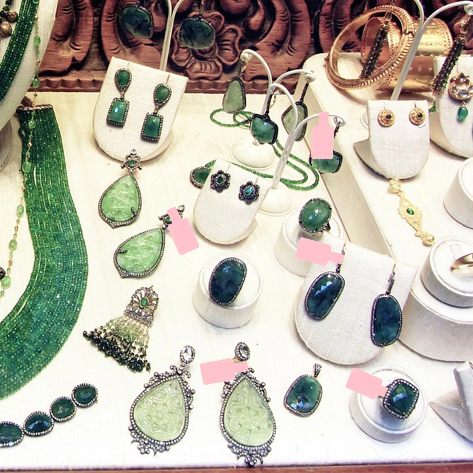 100Pcs Adhesive Jewelry Label Sticker Blank Price Tag for Ornament Retail Display Writable Tear Proof Sturdy Shape Stable No
100Pcs Adhesive Jewelry Label Sticker Blank Price Tag for Ornament Retail Display Writable Tear Proof Sturdy Shape Stable No