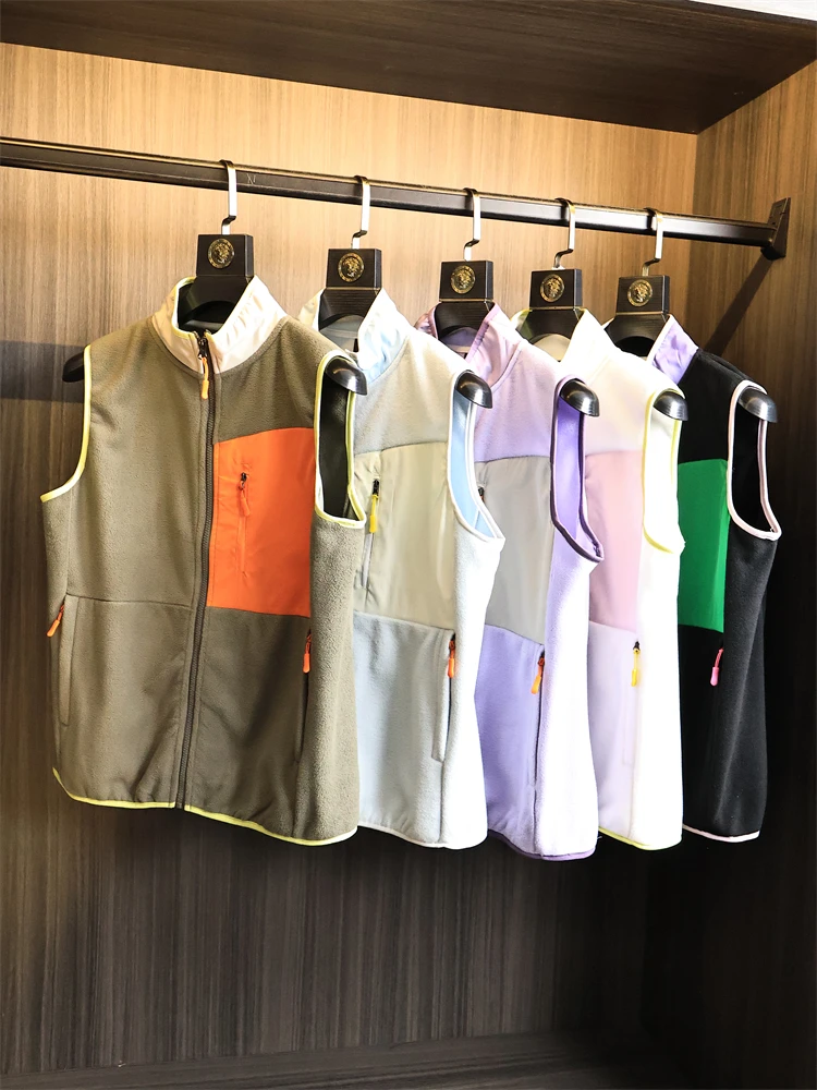 Double-Sided Fleece Vest Men's Outdoor Warm Stand Collar Fleece Vest High Density Polyester Fiber Autumn Winter Color
Double-Sided Fleece Vest Men's Outdoor Warm Stand Collar Fleece Vest High Density Polyester Fiber Autumn Winter Color