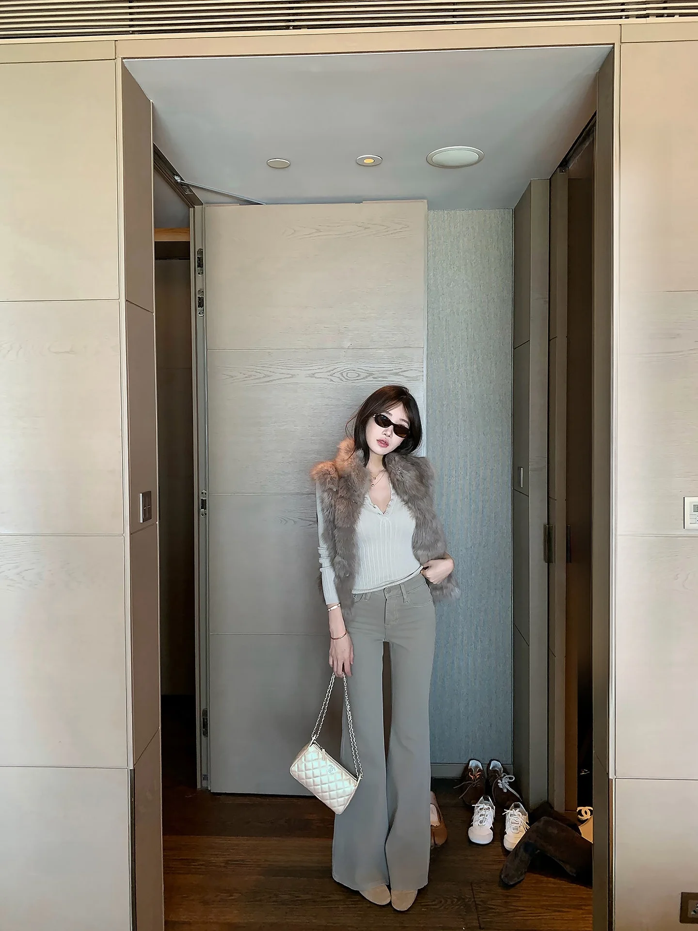 Женские джинсы с высокой талией и широкими штанинами, весенние, в корейском стиле, облегающие, струящиеся, в пол, универсальные, для повседневной носки
Женские джинсы с высокой талией и широкими штанинами, весенние, в корейском стиле, облегающие, струящиеся, в пол, универсальные, для повседневной носки