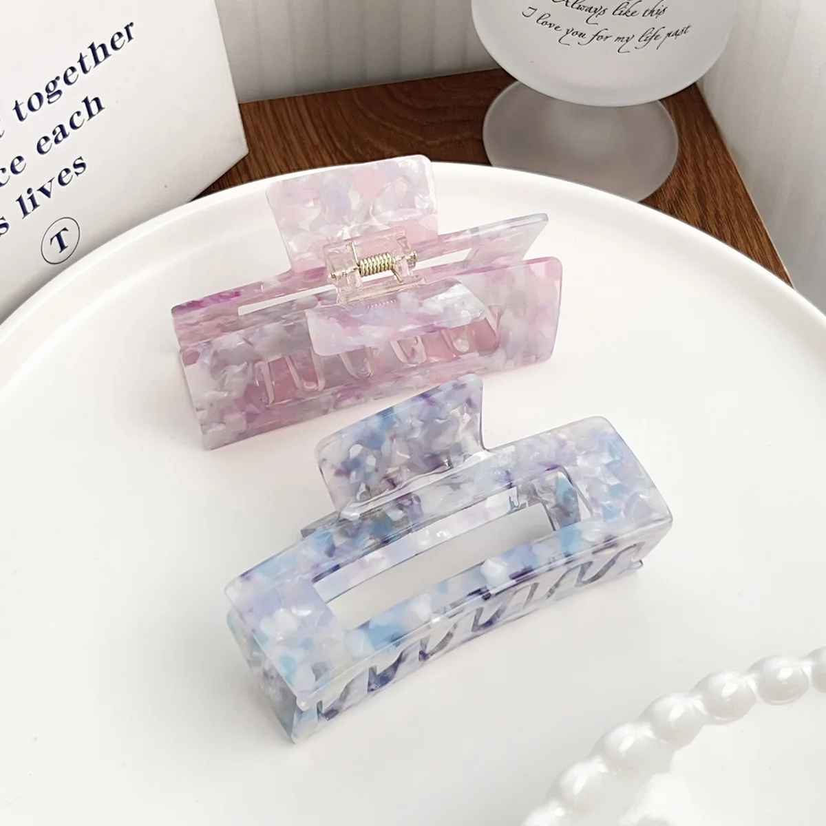 Korean style hair clip Fairy hair claws Oversize hair claw Fancy hair clips Sweet hair claws Accessories for women
Korean style hair clip Fairy hair claws Oversize hair claw Fancy hair clips Sweet hair claws Accessories for women