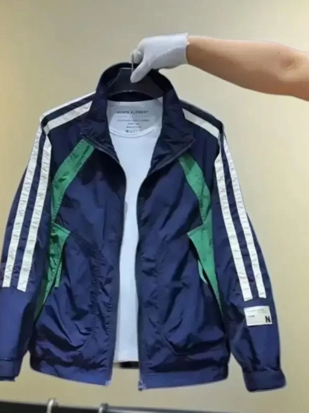 Мужская свободная куртка-пилот в уличном стиле, бейсбольная, свободного кроя, весенняя, модная, для пар, спортивная одежда из полиэстера, на молнии
Мужская свободная куртка-пилот в уличном стиле, бейсбольная, свободного кроя, весенняя, модная, для пар, спортивная одежда из полиэстера, на молнии