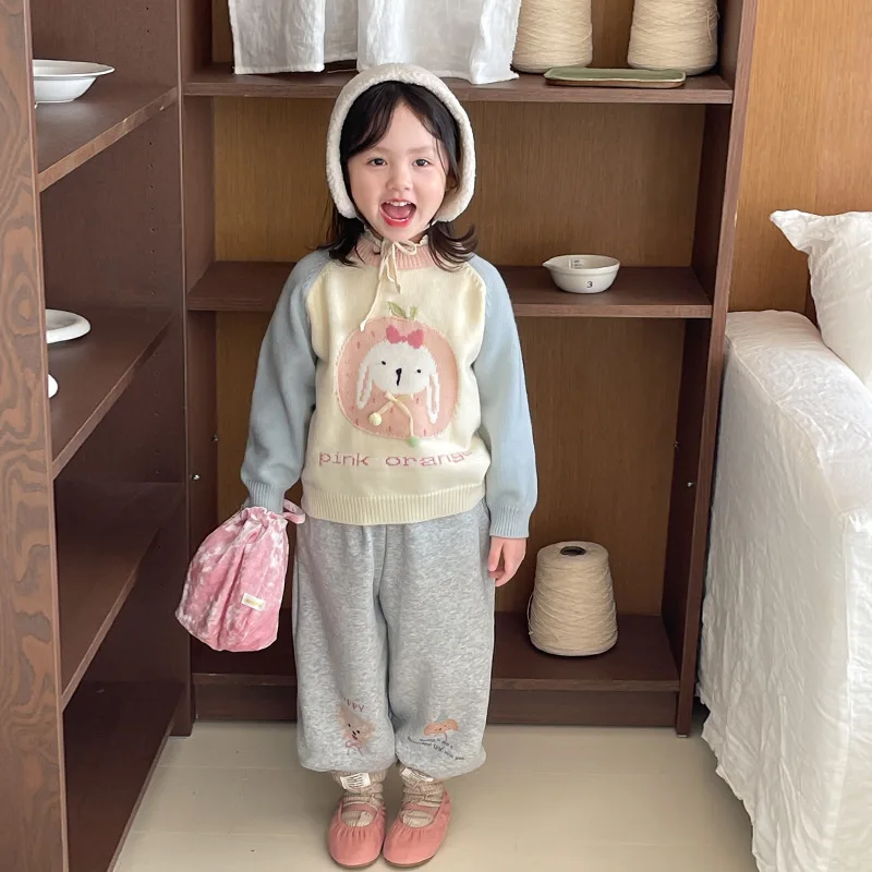 Girls Suits 2024 New Winter Childrens Wear Korean Style Baby Girls Matching Color Sweater Gray Printed Sweatpants Two-piece Set
Girls Suits 2024 New Winter Childrens Wear Korean Style Baby Girls Matching Color Sweater Gray Printed Sweatpants Two-piece Set