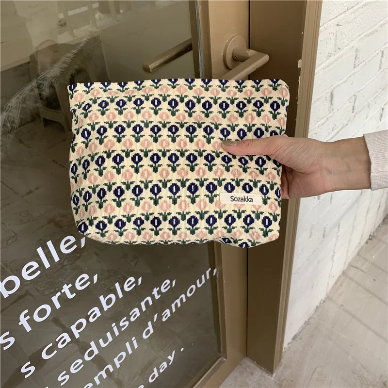 Cosmetic Bag Women Floral Makeup Case Organizer Korean Embroidery Cosmetic Pouch Travel Toiletry Bag Corduroy Canvas Beauty Case
Cosmetic Bag Women Floral Makeup Case Organizer Korean Embroidery Cosmetic Pouch Travel Toiletry Bag Corduroy Canvas Beauty Case