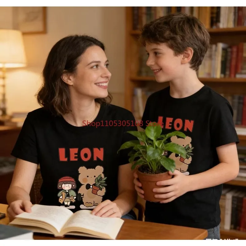 Детская модная футболка «Девочка и медведь», модная одежда из чистого хлопка с круглым вырезом, модная одежда для родителей и детей, семейная одежда ярких цветов
Детская модная футболка «Девочка и медведь», модная одежда из чистого хлопка с круглым вырезом, модная одежда для родителей и детей, семейная одежда ярких цветов