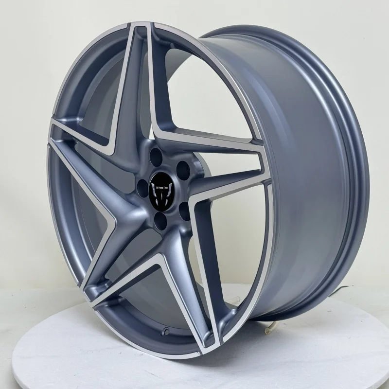 Заводские высококачественные ступицы из алюминиевого сплава с серой отделкой, кованые колеса 35 мм ET для колес пассажирских автомобилей, обод колеса
Заводские высококачественные ступицы из алюминиевого сплава с серой отделкой, кованые колеса 35 мм ET для колес пассажирских автомобилей, обод колеса