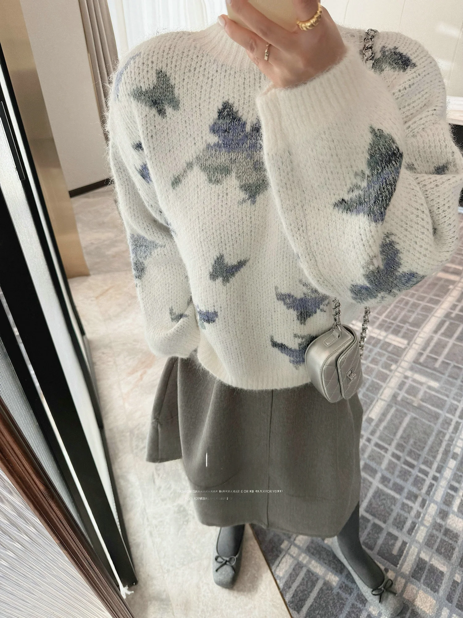 JINGONI Новый круглый свитер для женщин, свободный крой, винтажный стиль, универсальный, зимний, новинка, полиэстер
JINGONI Новый круглый свитер для женщин, свободный крой, винтажный стиль, универсальный, зимний, новинка, полиэстер