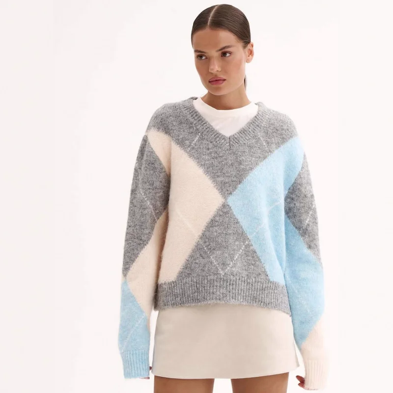 Классический стеганый пуловер с круглым вырезом, осенне-зимний теплый дизайн, вязаный свитер с длинными рукавами для женщин
Классический стеганый пуловер с круглым вырезом, осенне-зимний теплый дизайн, вязаный свитер с длинными рукавами для женщин