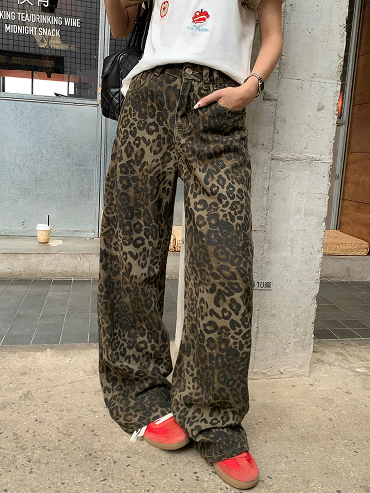 Street Style Large Leopard Print Denim Pants Summer 2025 New American Design Loose Wide Leg Straight Cut Women's Jeans
Street Style Large Leopard Print Denim Pants Summer 2025 New American Design Loose Wide Leg Straight Cut Women's Jeans
