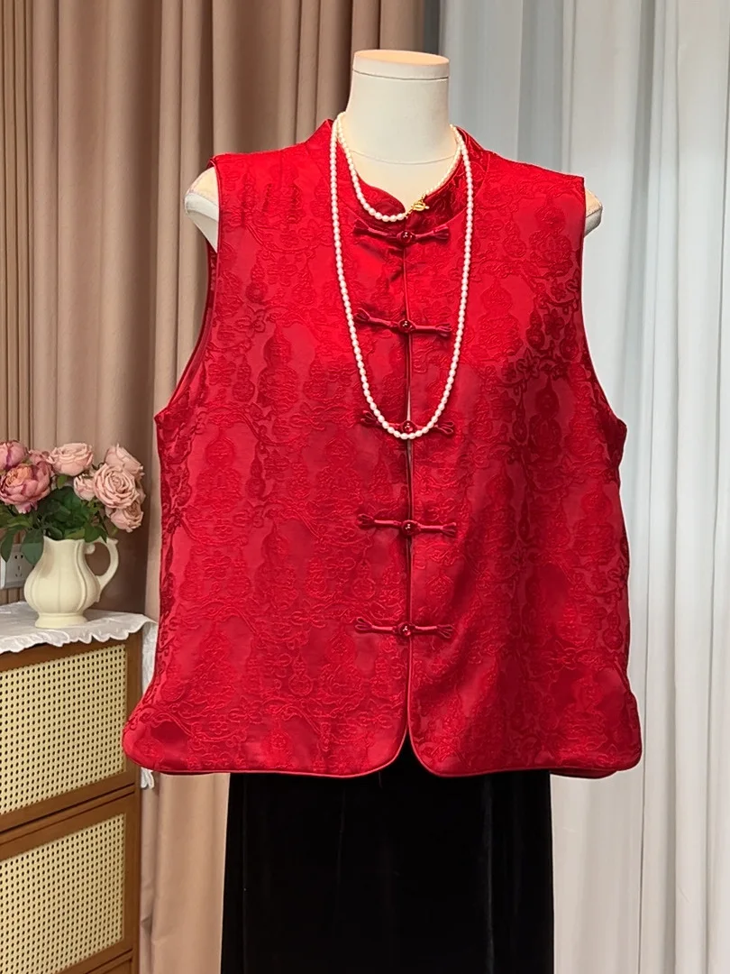 Красный китайский атласный жилет с вышивкой для женщин, с воротником-стойкой, новогодний, с пуговицами, укороченный, верхняя одежда
Красный китайский атласный жилет с вышивкой для женщин, с воротником-стойкой, новогодний, с пуговицами, укороченный, верхняя одежда