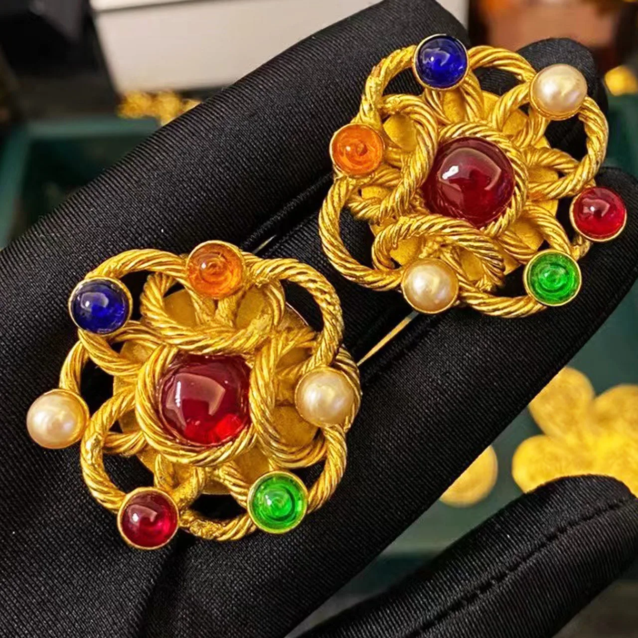 New Jewelry & Accessories vintage Style Colorful Glazed Button-Rope Flower-Shaped Ear Clip Earrings For Women's Parties & Gifts
New Jewelry & Accessories vintage Style Colorful Glazed Button-Rope Flower-Shaped Ear Clip Earrings For Women's Parties & Gifts