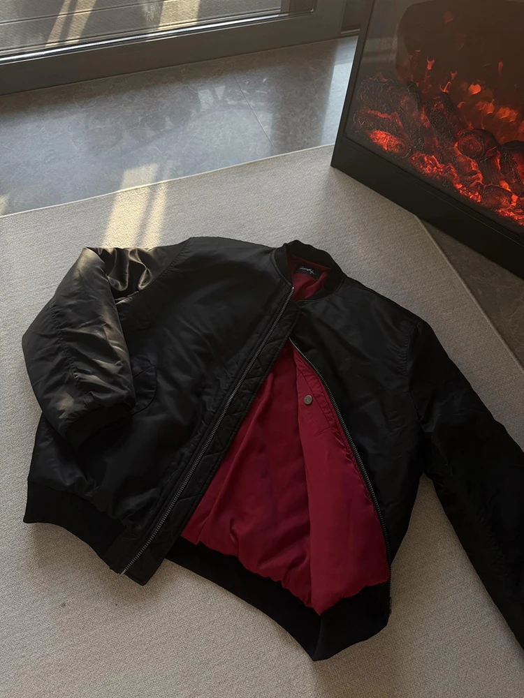 Красное внутреннее пальто-джат для пилота, мужское хлопковое пальто-бомбер, американская бейсбольная зимняя верхняя одежда, молодежная модная подкладка Fce
Красное внутреннее пальто-джат для пилота, мужское хлопковое пальто-бомбер, американская бейсбольная зимняя верхняя одежда, молодежная модная подкладка Fce