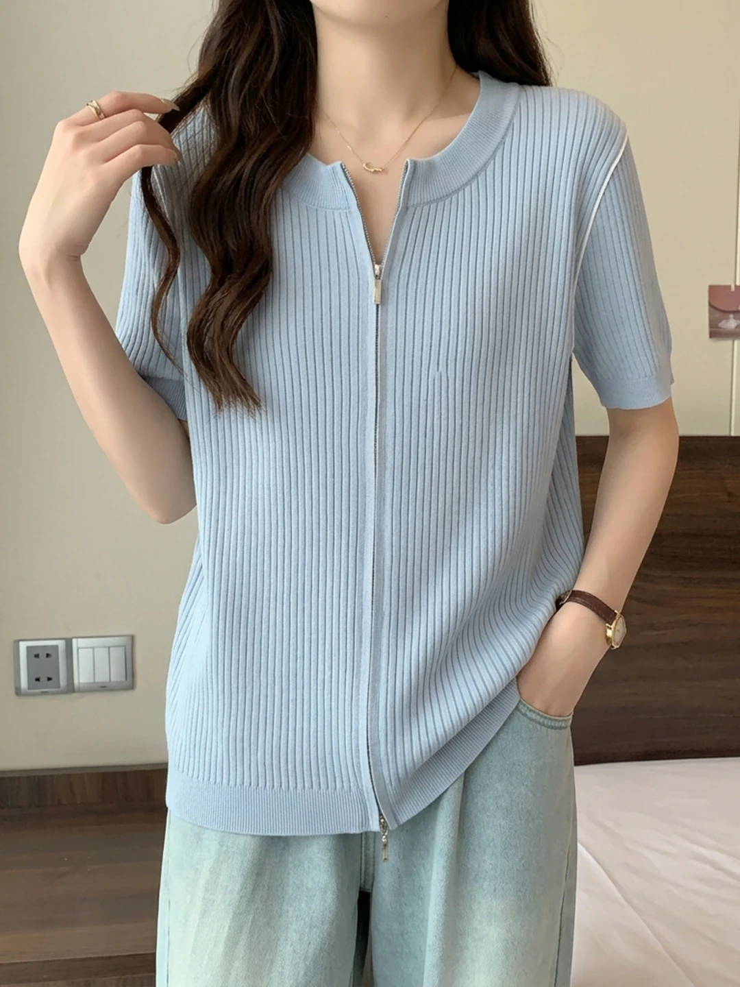 Loose Double Zipper Short Sleeve Knitted Open Cardigan Women's Summer New plus Size Slimming Versatile Top Korean Style
Loose Double Zipper Short Sleeve Knitted Open Cardigan Women's Summer New plus Size Slimming Versatile Top Korean Style