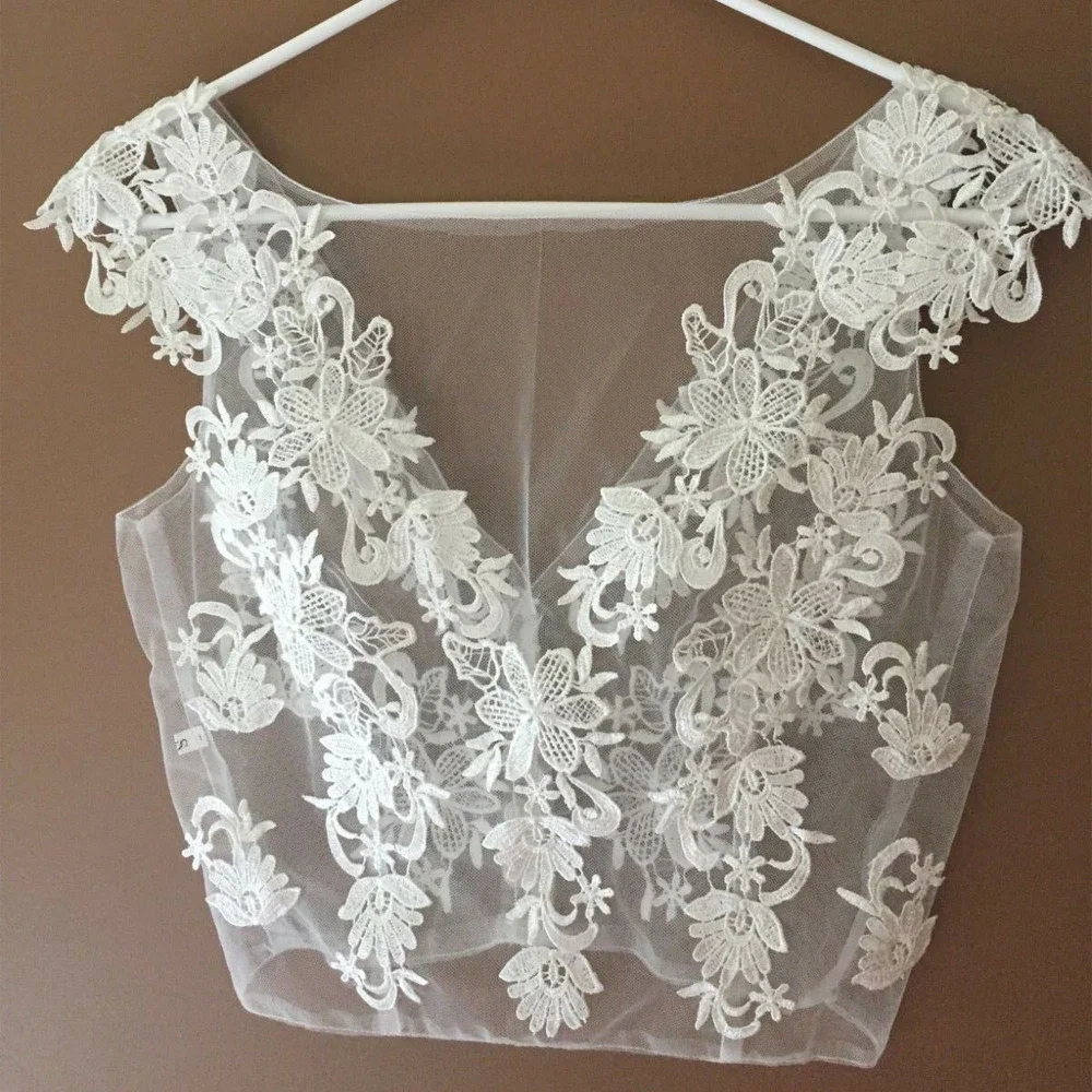 Appliques Cap Sleeve Wedding Jacket Bridal Wraps for Wedding Party Bolero Prom Custom Made Bride Jacket Bolero Shrug
Appliques Cap Sleeve Wedding Jacket Bridal Wraps for Wedding Party Bolero Prom Custom Made Bride Jacket Bolero Shrug
