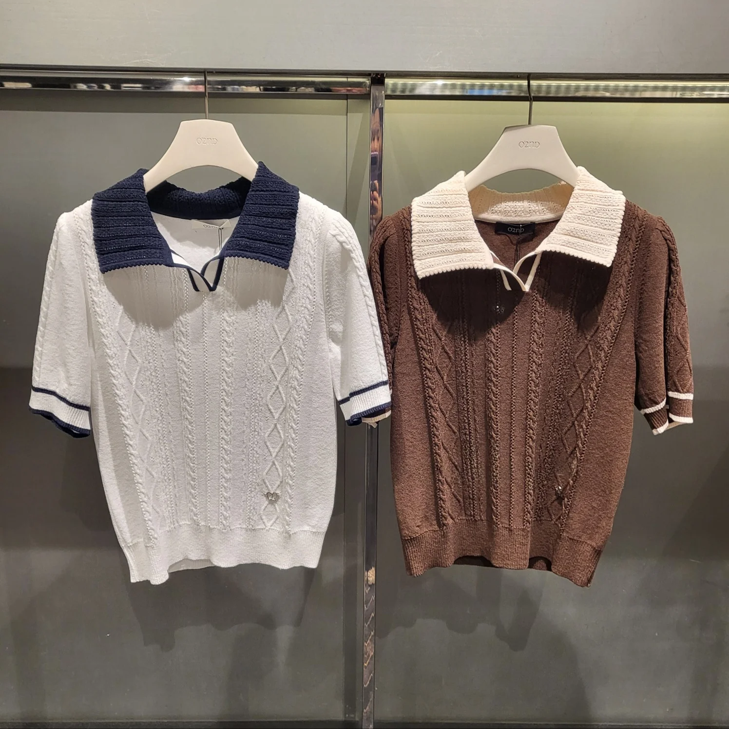 Summer Knitted Shirt Collar Color Block Elastic Commute Versatile Slimming Short Sleeve V-Neck Korean Style Low round Neck
Summer Knitted Shirt Collar Color Block Elastic Commute Versatile Slimming Short Sleeve V-Neck Korean Style Low round Neck