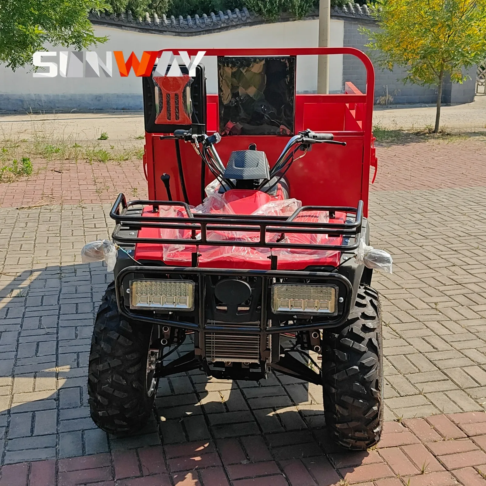 Hot Selling 400cc UTV Utility Vehicle Four Wheel Drive Off Road Comfort Cabin for Adults on Farm Roads
Hot Selling 400cc UTV Utility Vehicle Four Wheel Drive Off Road Comfort Cabin for Adults on Farm Roads