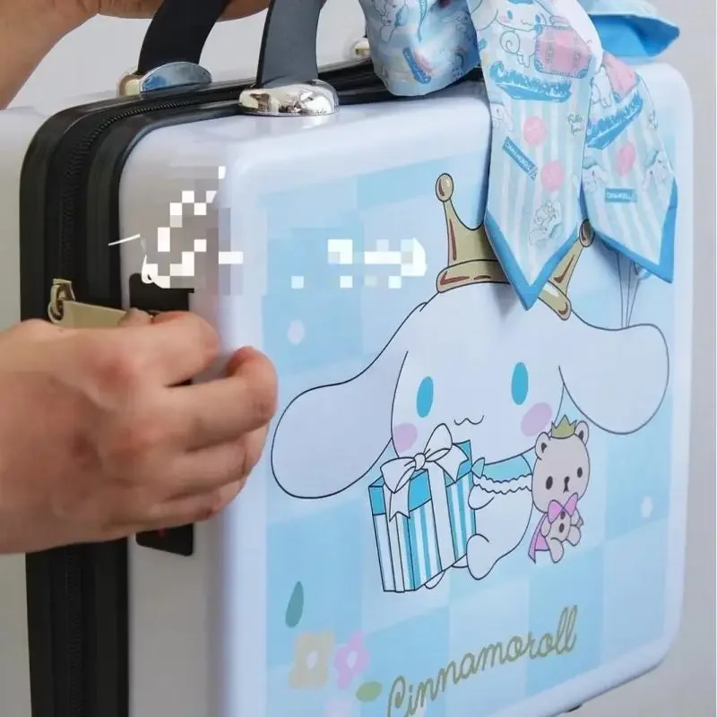 Cinnamoroll Cosmetic Case Sanrios Travel Bag Birthday Gift Box Anime Figure Child Girl Gift Portable Storage Box Leisure Travel
Cinnamoroll Cosmetic Case Sanrios Travel Bag Birthday Gift Box Anime Figure Child Girl Gift Portable Storage Box Leisure Travel