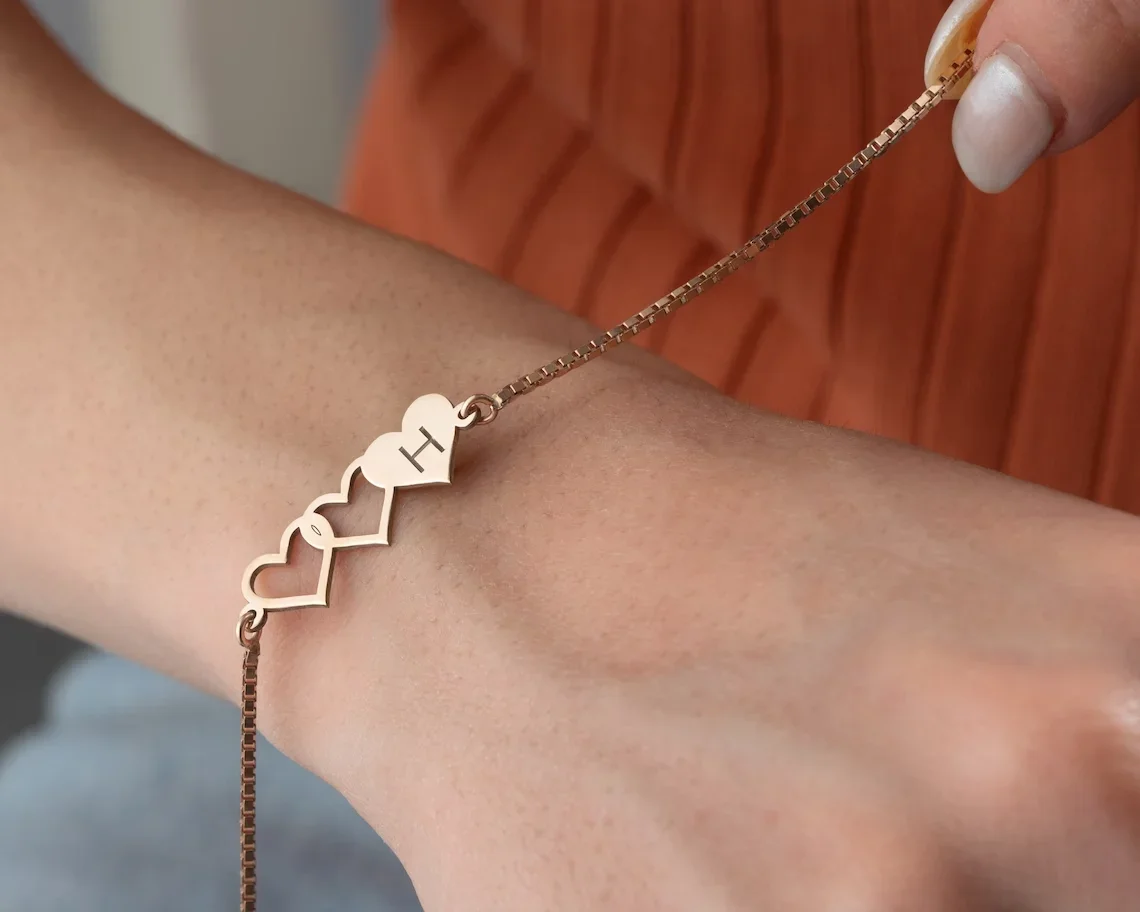 Personalized Initial Letter Bracelet BFF Stainless Steel Make a Wish Jewellery Sisters Heart Bracelets Femme Friendship Gifts
Personalized Initial Letter Bracelet BFF Stainless Steel Make a Wish Jewellery Sisters Heart Bracelets Femme Friendship Gifts