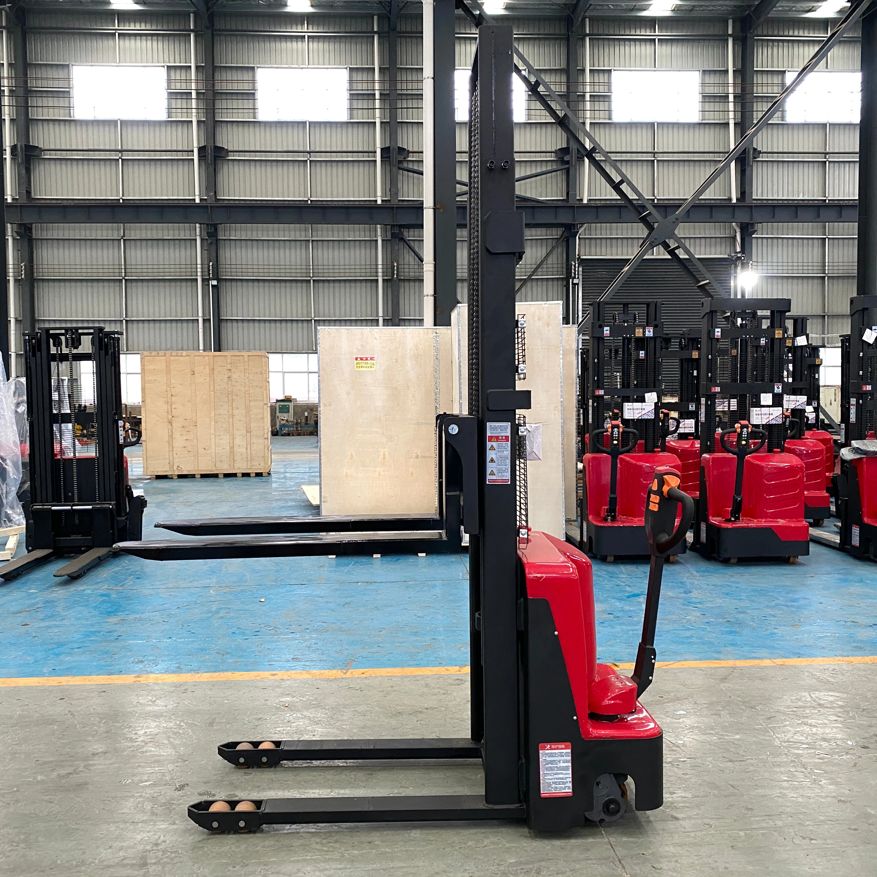 Electric Pallet Stacker Crane 2-ton Walking Electric Stacker Crane
Electric Pallet Stacker Crane 2-ton Walking Electric Stacker Crane