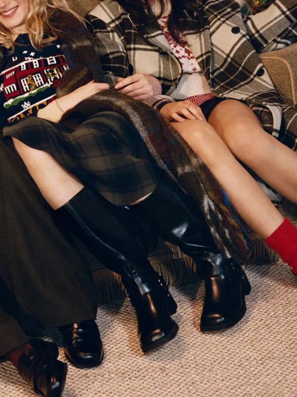 Winter Women's Knitted Sweater Stand Collar Embroidered Long Sve Faionable Bright Tead Detailing European Sle
Winter Women's Knitted Sweater Stand Collar Embroidered Long Sve Faionable Bright Tead Detailing European Sle