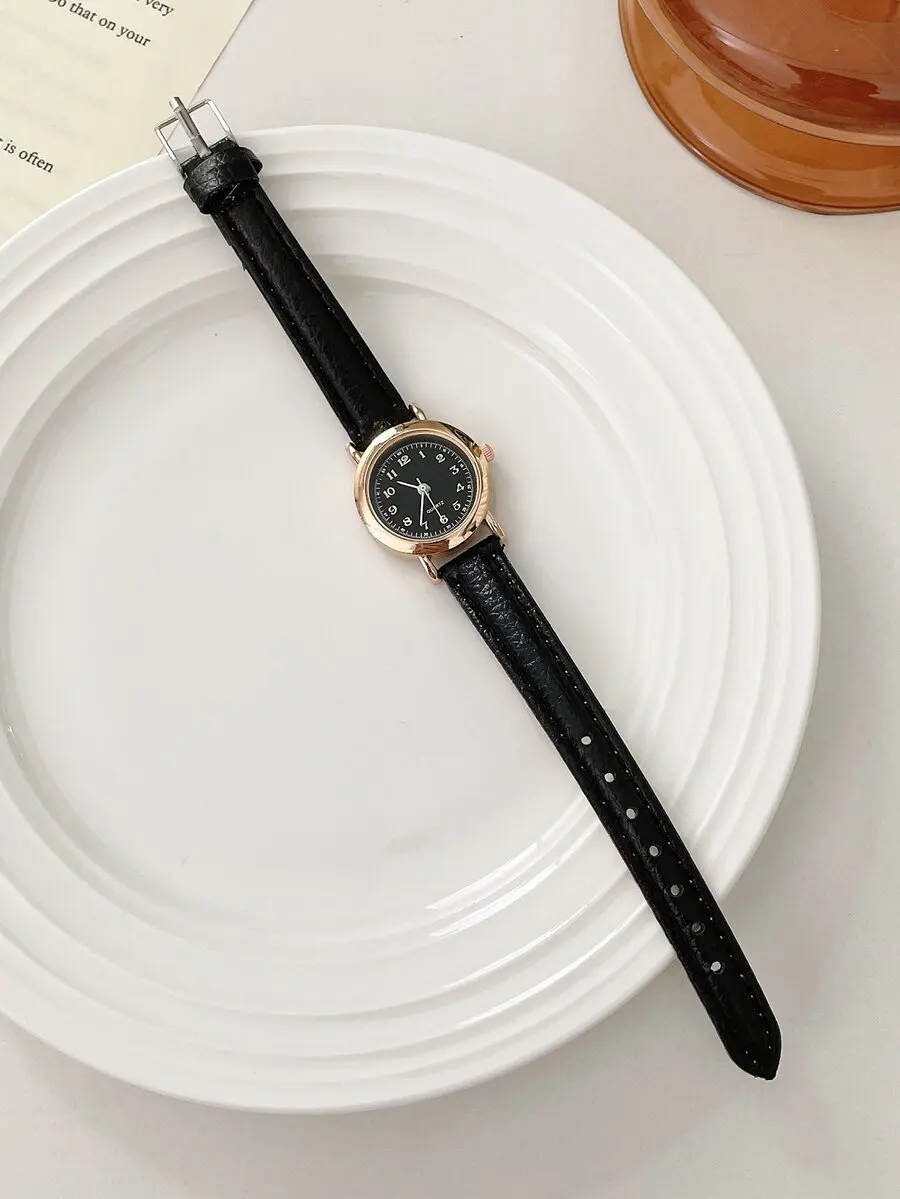 Minimalist Quartz Watch For Women With Black Leather Strap
Minimalist Quartz Watch For Women With Black Leather Strap