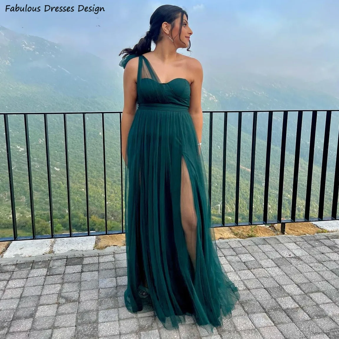 Dark Green Tulle Bridesmaid Dresses Long A Line One Shoulder Slit Backless Wedding Guest Dress For Women Prom Party Gown
Dark Green Tulle Bridesmaid Dresses Long A Line One Shoulder Slit Backless Wedding Guest Dress For Women Prom Party Gown