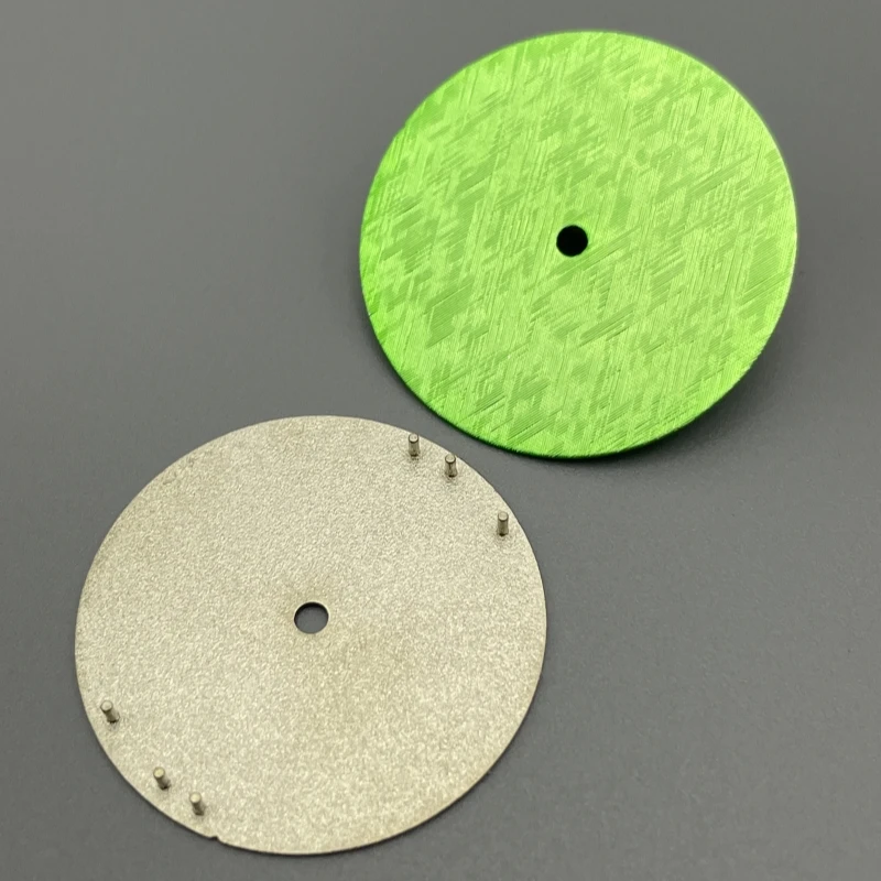 28.5mm watch dial NH35 dial suitable for SKX007 NH35 NH36 4R35 4R36 7S26 movements 3.0/3.8/4.1 position watch dial replacement
28.5mm watch dial NH35 dial suitable for SKX007 NH35 NH36 4R35 4R36 7S26 movements 3.0/3.8/4.1 position watch dial replacement