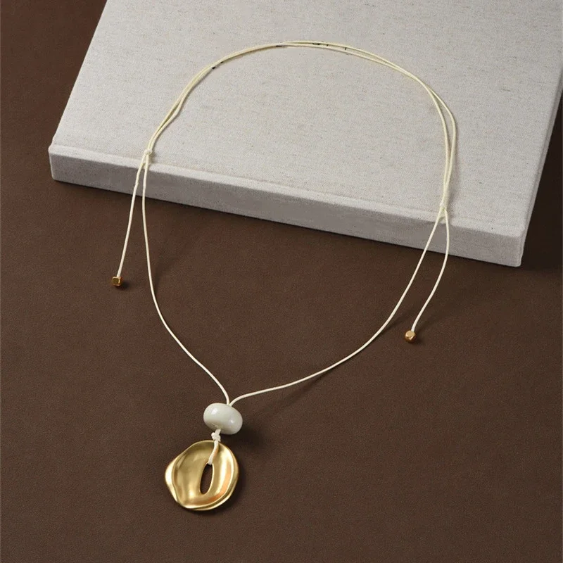 Europe America Unique Design Gold Silver Sweater Chain Pendant Necklace Women Minimalist Jewelry Trend
Europe America Unique Design Gold Silver Sweater Chain Pendant Necklace Women Minimalist Jewelry Trend