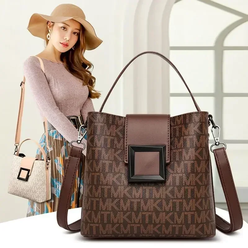 Internet celebrity fashion women's bag autumn women's printed shoulder bag casual bucket bag women
Internet celebrity fashion women's bag autumn women's printed shoulder bag casual bucket bag women